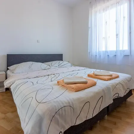 아파트 House Steffi *
